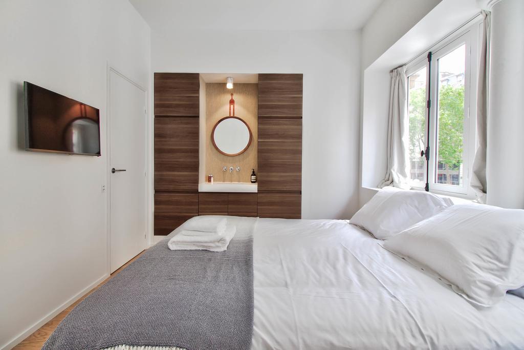 Rue Du Louvre - Luxury Apartment Париж Екстериор снимка